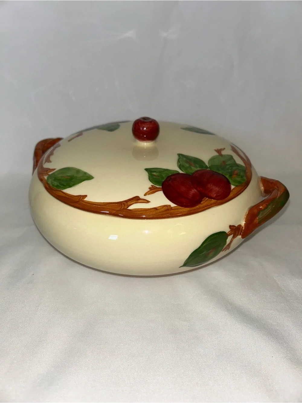 Franciscan Apple Small Covered Casserole Dish w/ Lid USA Vintage Serving Bowl
